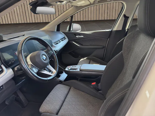 BMW 223d Active Tourer xDrive Luxury line DKG