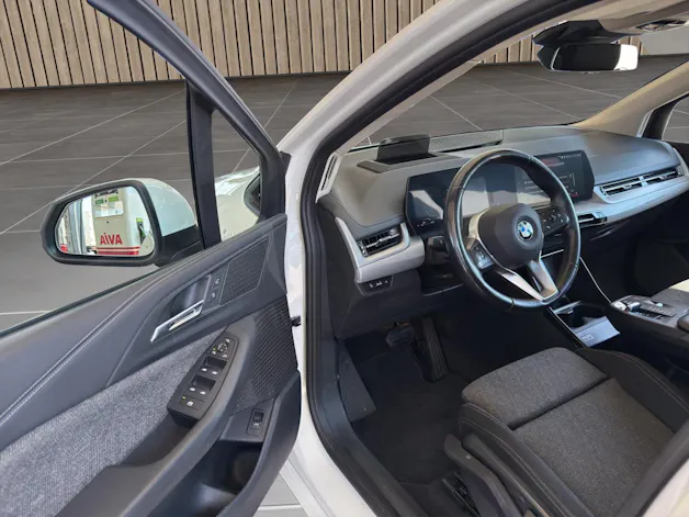 BMW 223d Active Tourer xDrive Luxury line DKG
