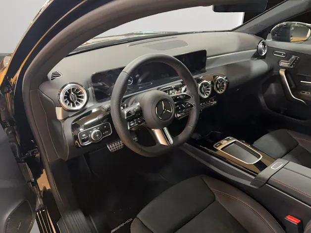 Mercedes-Benz A 220 4Matic 8G-DCT