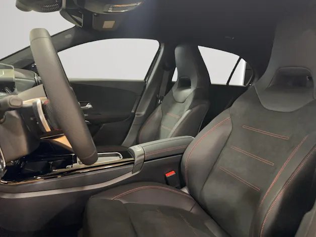 Mercedes-Benz A 220 4Matic 8G-DCT