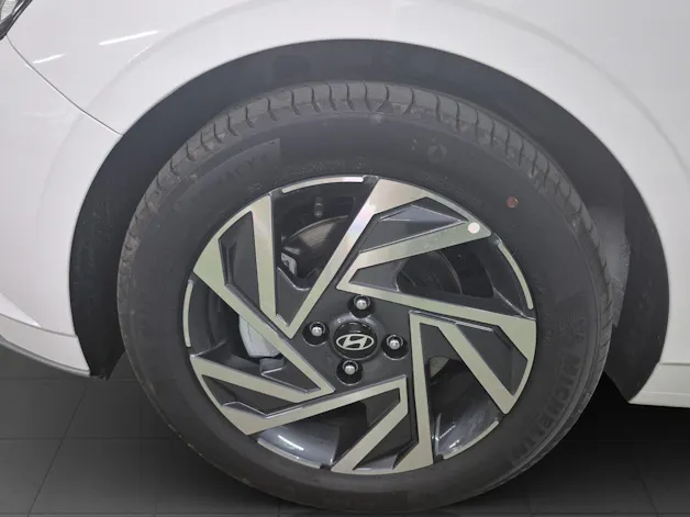 Hyundai i20 1.0 T-GDi Amplia