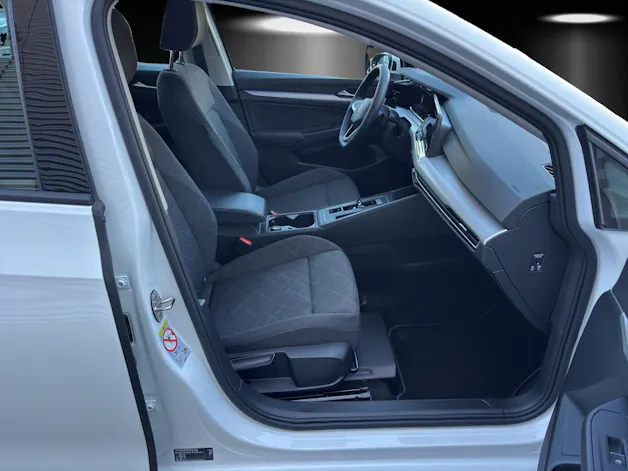 VW Golf Variant 1.0 eTSI mHEV Life DSG