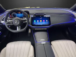 Mercedes-Benz E 300 de 4MATIC T-Modell mit EQ Hybrid 9G-Tronic