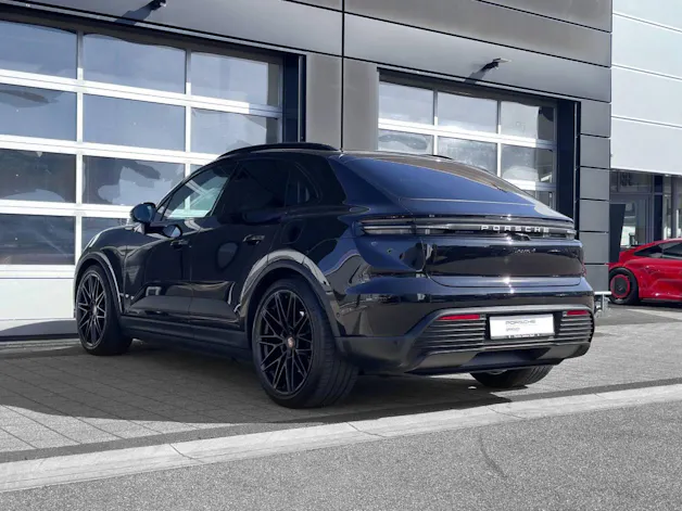 Porsche Macan 4