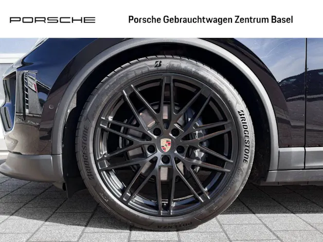 Porsche Macan 4