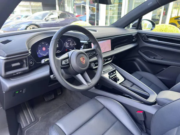 Porsche Macan 4