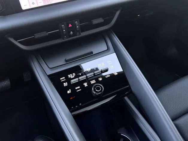 Porsche Macan 4