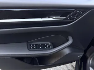Porsche Macan 4