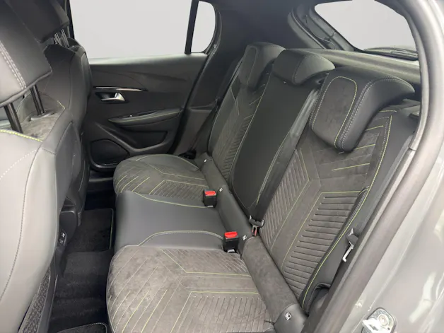Peugeot 208 NEW 1.2 MHEV 145 GT