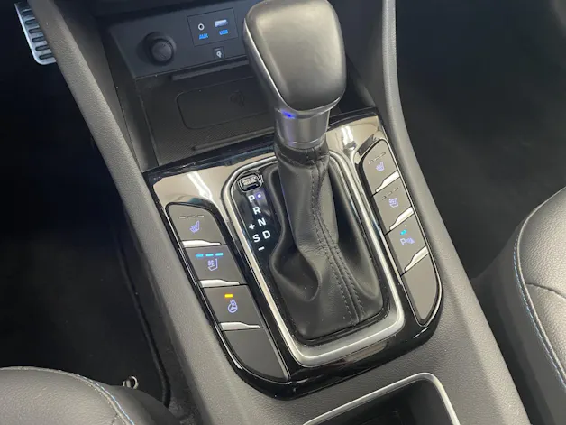 Hyundai Ioniq 1.6 GDi Launch Plus