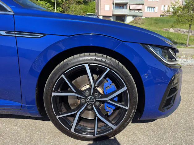 VW Arteon Shooting Brake 2.0 TSI R DSG 4m