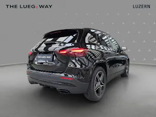Mercedes-Benz GLA 200 - AMG / DISTRONIC / 360 Grad Kamera / Soundsystem