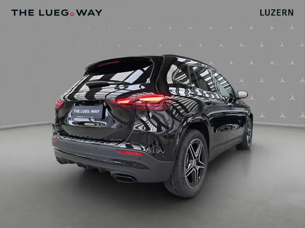 Mercedes-Benz GLA 200 - AMG / DISTRONIC / 360 Grad Kamera / Soundsystem