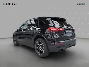 Mercedes-Benz GLA 200 - AMG / DISTRONIC / 360 Grad Kamera / Soundsystem
