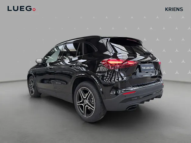 Mercedes-Benz GLA 200 - AMG / DISTRONIC / 360 Grad Kamera / Soundsystem