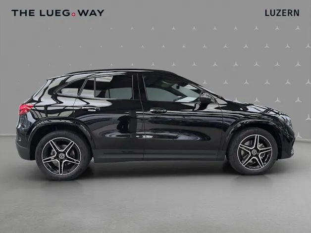 Mercedes-Benz GLA 200 - AMG / DISTRONIC / 360 Grad Kamera / Soundsystem