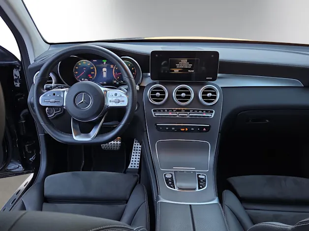 Mercedes-Benz GLC 300 4Matic AMG Line 9G-Tronic