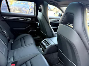 Porsche Panamera 4 E-Hybrid Sport Turismo pack black Platinum Edition PDK