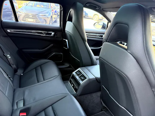 Porsche Panamera 4 E-Hybrid Sport Turismo pack black Platinum Edition PDK