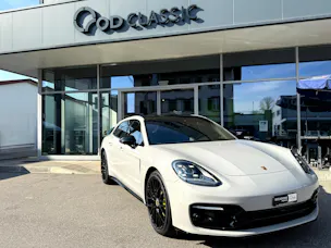 Porsche Panamera 4 E-Hybrid Sport Turismo pack black Platinum Edition PDK
