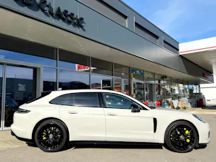 Porsche Panamera 4 E-Hybrid Sport Turismo pack black Platinum Edition PDK