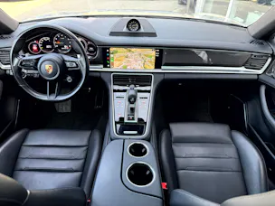 Porsche Panamera 4 E-Hybrid Sport Turismo pack black Platinum Edition PDK