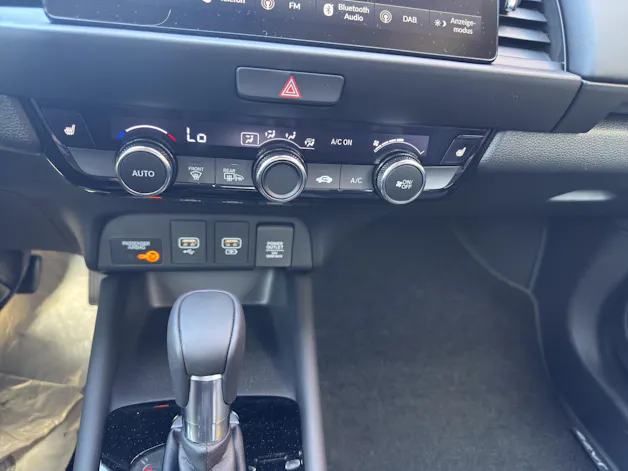 Honda Jazz 1.5i-MMDCrosstar Advance E-CVT