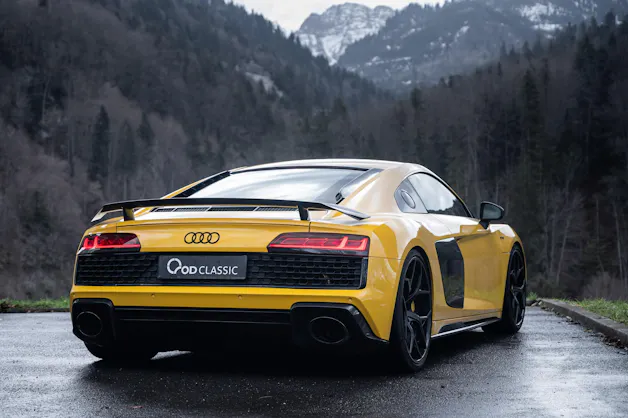 Audi R8 Coupé performance Jaune Vegas S-Tronic