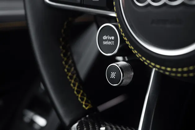 Audi R8 Coupé performance Jaune Vegas S-Tronic