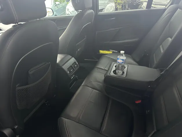 Jaguar XE 25t 2.0 Prestige AWD Automatic