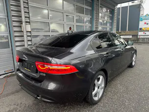 Jaguar XE 25t 2.0 Prestige AWD Automatic