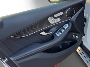 Mercedes-Benz GLC 300 e AMG Line 4Matic 9G-Tronic