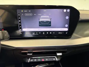 Audi Q3 SUV e-hybrid 200 kW S tronig