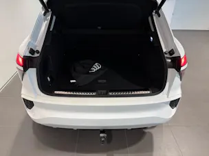 Audi Q3 SUV e-hybrid 200 kW S tronig