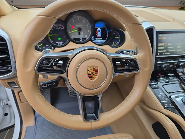 Porsche Cayenne S Hybrid