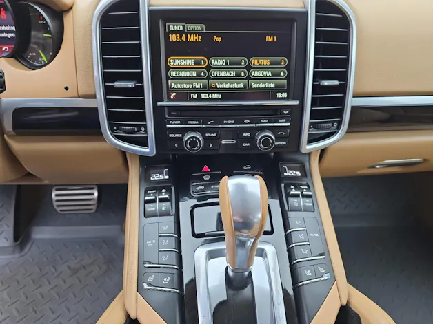 Porsche Cayenne S Hybrid