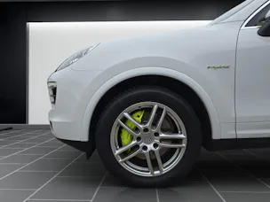 Porsche Cayenne S Hybrid