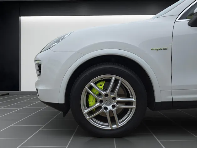 Porsche Cayenne S Hybrid