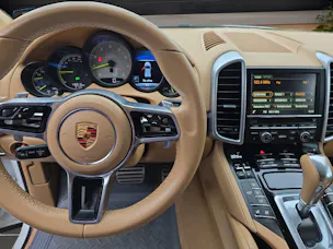 Porsche Cayenne S Hybrid