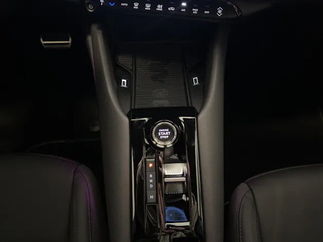 Alfa Romeo Junior 1.2 48V Hybrid Q4