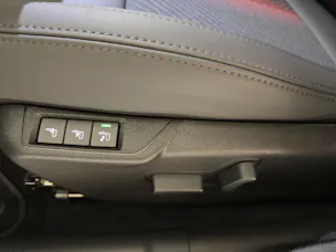 Alfa Romeo Junior 1.2 48V Hybrid Q4