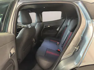Alfa Romeo Junior 1.2 48V Hybrid Q4