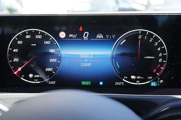 Mercedes-Benz A 250 e 8G-DCT AMG-LINE