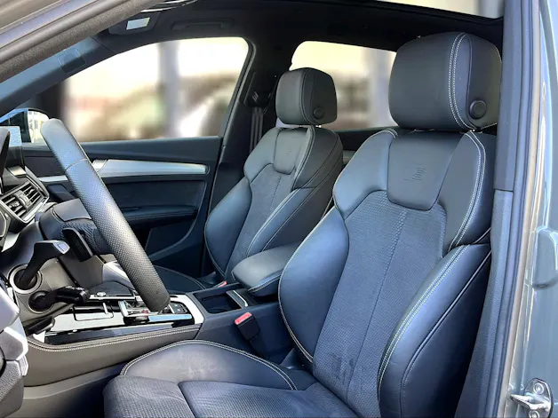 Audi Q5 40 TDI Black Edition quattro S-tronic Chronosgrau Metallic