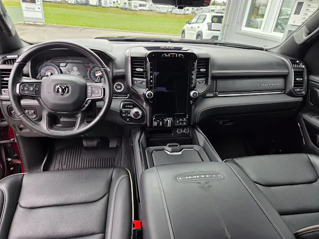 Dodge Ram 1500 5.7 V8 4x4 Limited 396PS / 3.5T AHK