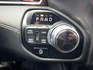 Dodge Ram 1500 5.7 V8 4x4 Limited 396PS / 3.5T AHK