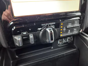 Dodge Ram 1500 5.7 V8 4x4 Limited 396PS / 3.5T AHK