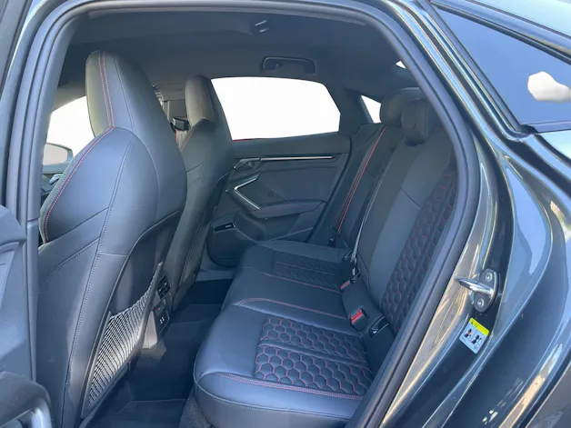 Audi RS3 Limousine 2.5 TSI quattro S-tronic