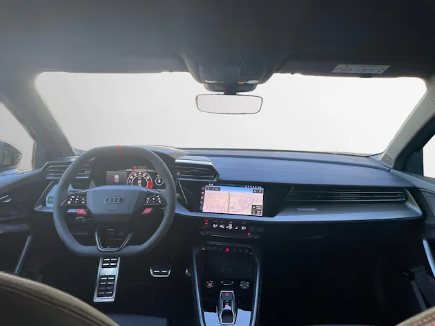 Audi RS3 Limousine 2.5 TSI quattro S-tronic