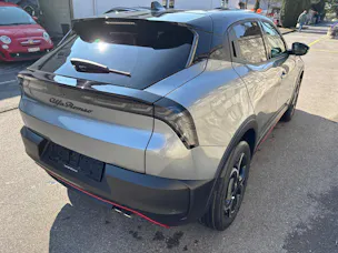 Alfa Romeo Junior 1.2 48V Hybrid Speciale